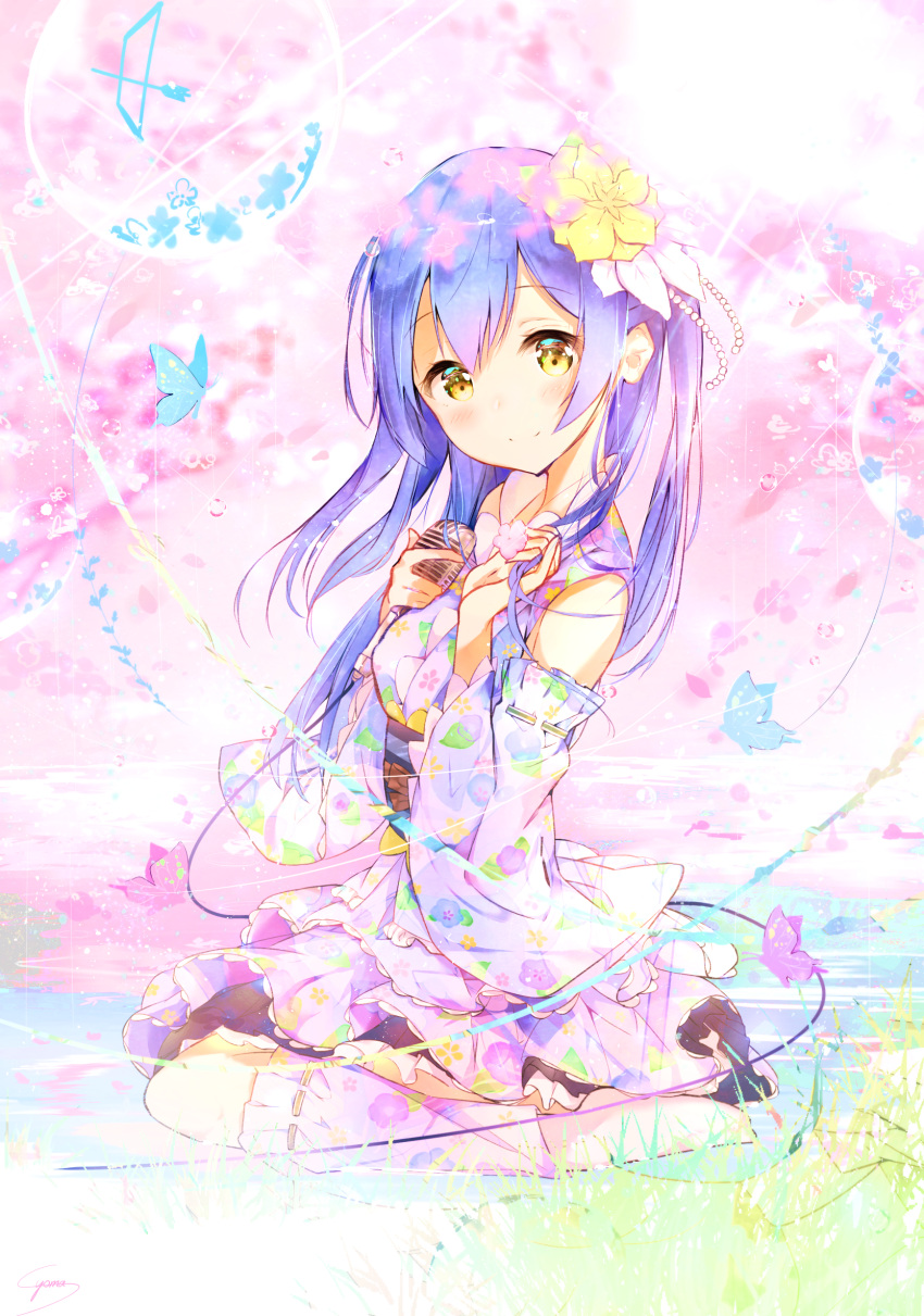 1girl bangs bare_shoulders blue_hair blush closed_mouth commentary_request detached_sleeves eyebrows_visible_through_hair floral_print flower from_side full_body hair_between_eyes hair_flower hair_ornament hand_in_hair highres holding holding_microphone japanese_clothes kimono long_hair long_sleeves looking_at_viewer looking_to_the_side love_live! love_live!_school_idol_festival love_live!_school_idol_project microphone no_shoes seiza shouma_(1026syoma) sitting smile solo sonoda_umi wide_sleeves yellow_eyes yukata