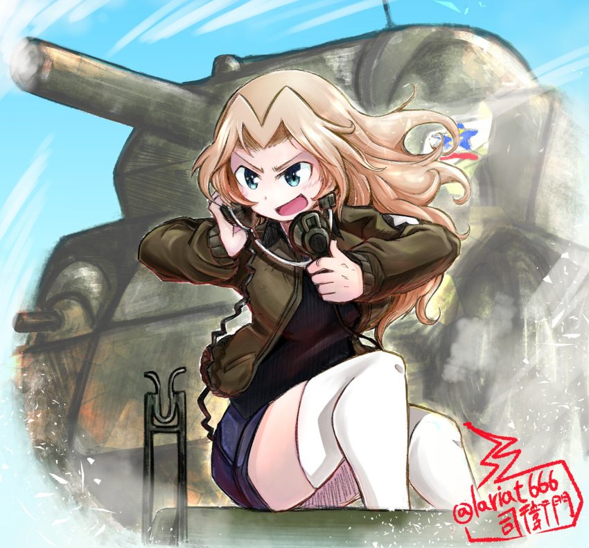 1girl artist_name black_shirt blonde_hair blue_eyes blue_shorts blue_sky brown_jacket day denim denim_shorts emblem girls_und_panzer ground_vehicle hair_intakes headphones highres holding jacket kay_(girls_und_panzer) long_hair long_sleeves m4_sherman military military_uniform military_vehicle motor_vehicle open_clothes open_jacket open_mouth outdoors radio saunders_(emblem) saunders_military_uniform shirt short_shorts shorts signature sketch sky smirk solo speech_bubble star tank thigh-highs tsukasa-emon twitter_username uniform v-shaped_eyebrows white_legwear