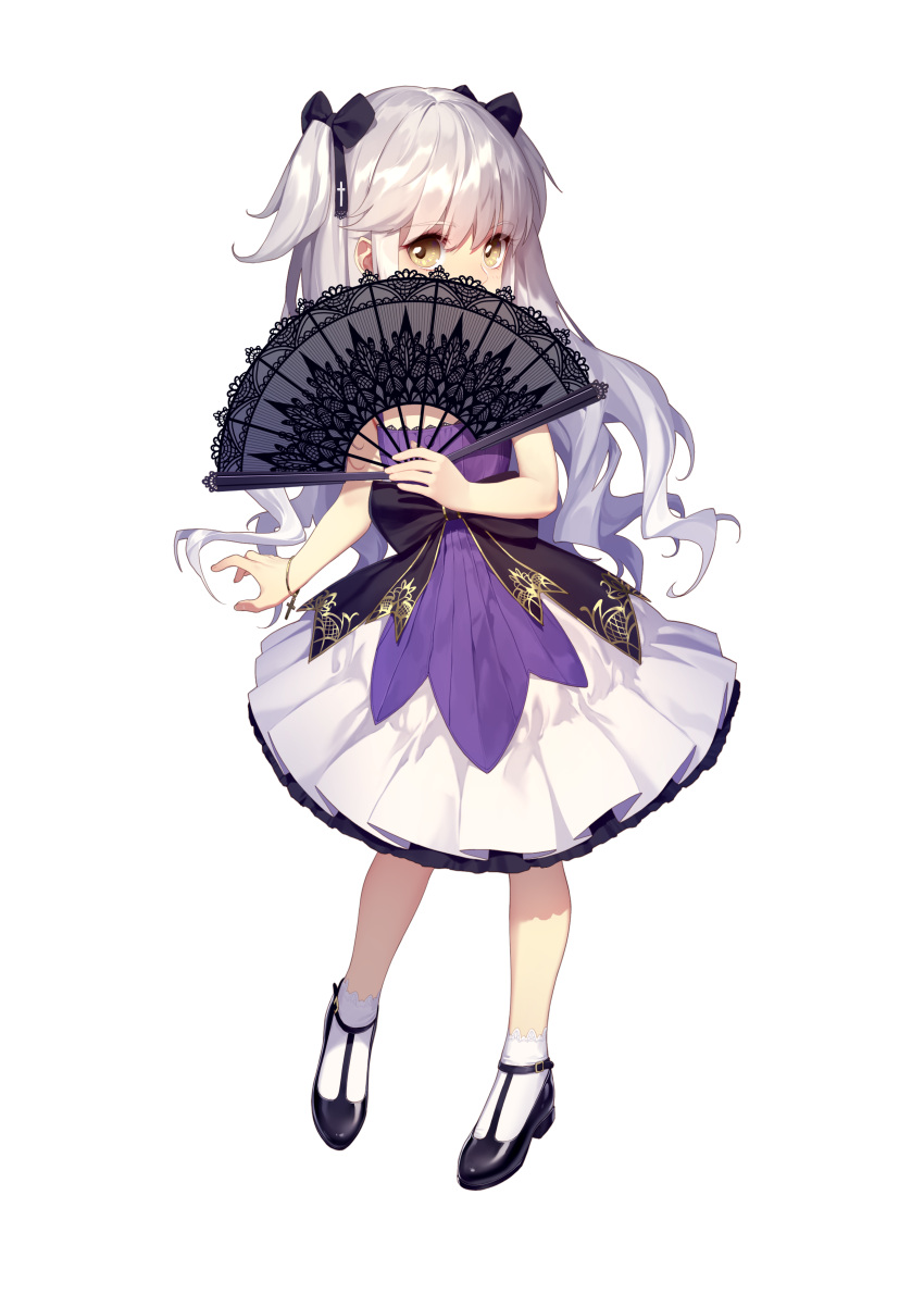 1girl absurdres child choker commentary_request covering_face daye_bie_qia_lian dress fan full_body grey_hair hair_ribbon highres holding holding_fan layered_dress looking_at_viewer ribbon romantic_saga_of_beauty_&amp;_devil skirt socks solo transparent_background yellow_eyes