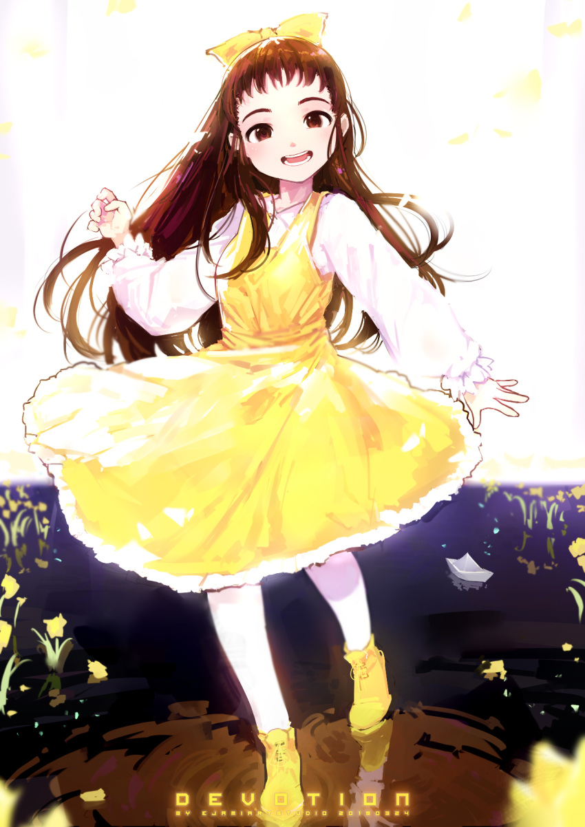 1girl artist_name bow brown_eyes brown_hair copyright_name devotion dress du_meishin ejami flower hair_bow hairband hand_up highres long_hair long_sleeves looking_at_viewer open_mouth pantyhose paper_boat puddle reflection shirt sleeveless sleeveless_dress smile solo standing white_legwear white_shirt yellow_bow yellow_dress yellow_flower yellow_legwear