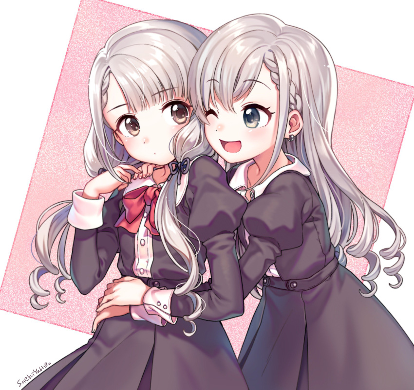 2girls bangs black_dress blue_eyes bow braid dress earrings grey_eyes grey_hair hand_on_shoulder highres hisakawa_hayate hisakawa_nagi hug idolmaster idolmaster_cinderella_girls idolmaster_cinderella_girls_starlight_stage jewelry long_hair low_twintails multiple_girls open_mouth ribbon saekiyahiro siblings sisters twins twintails twitter_username white_background