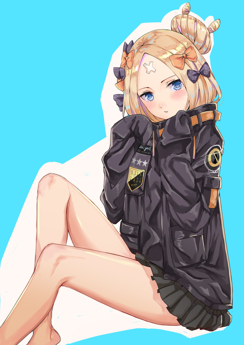 1girl abigail_williams_(fate/grand_order) absurdres bangs bare_legs black_bow black_jacket black_skirt blonde_hair blue_eyes blush bow commentary_request dyneko fate/grand_order fate_(series) feet_out_of_frame hair_bow head_tilt heroic_spirit_traveling_outfit highres jacket long_hair looking_at_viewer orange_bow parted_bangs polka_dot polka_dot_bow skirt sleeves_past_fingers sleeves_past_wrists solo very_long_hair