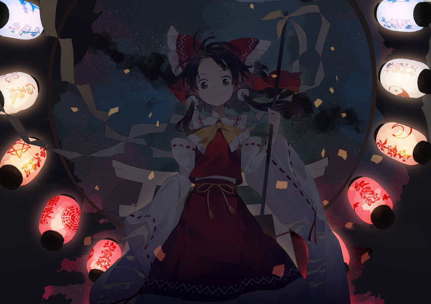 1girl bare_shoulders black_eyes black_hair bow bowtie clouds confetti crescent detached_sleeves feet_out_of_frame forehead frilled_bow frills glowing gohei grin hair_bow hair_tubes hakurei_reimu highres holding lantern long_sleeves looking_at_viewer night night_sky paper_lantern red_bow red_skirt ribbon-trimmed_sleeves ribbon_trim shide shihou_(g-o-s) short_hair sidelocks skirt skirt_set sky smile solo star_(sky) starry_sky torii touhou translation_request wide_sleeves yellow_bow yellow_neckwear yin_yang