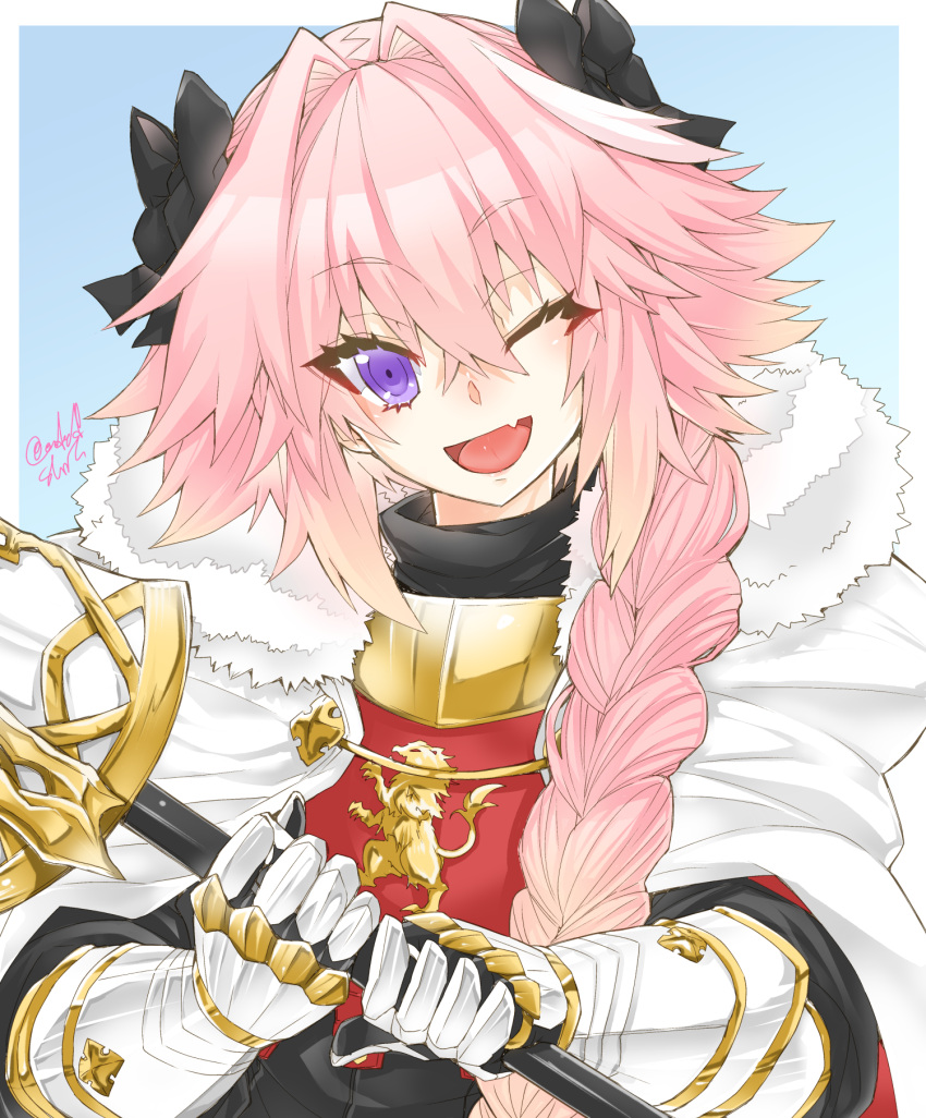 1boy armor astolfo_(fate) bangs black_bow bow braid cloak commentary_request eyebrows_visible_through_hair fang fate/apocrypha fate_(series) fur-trimmed_cloak fur_collar fur_trim hair_bow hair_intakes haoro highres holding holding_sword holding_weapon lion_print long_braid long_hair looking_at_viewer male_focus multicolored_hair one_eye_closed open_mouth pink_hair signature single_braid skin_fang smile solo streaked_hair sword trap violet_eyes weapon