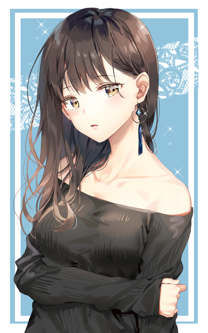 1girl absurdres bangs bare_shoulders black_sweater blue_background blush breasts brown_eyes brown_hair collarbone earrings eyebrows_visible_through_hair hand_on_own_arm highres jewelry long_sleeves looking_at_viewer medium_breasts off-shoulder_sweater off_shoulder open_mouth original parted_lips sleeves_past_wrists solo sparkle suzumi_konbu sweater upper_body