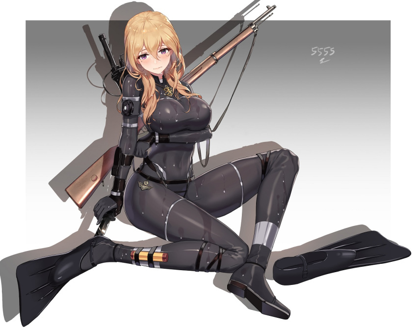 1girl 5555_96 ankle_strap arm_under_breasts bangs black_swimsuit blonde_hair blush breasts closed_mouth combat_knife diving_suit flippers full_body gun highres holding holding_knife knife large_breasts leg_strap long_hair looking_at_viewer mole mole_under_eye original rifle sidelocks signature simple_background sitting solo swimsuit violet_eyes weapon wetsuit