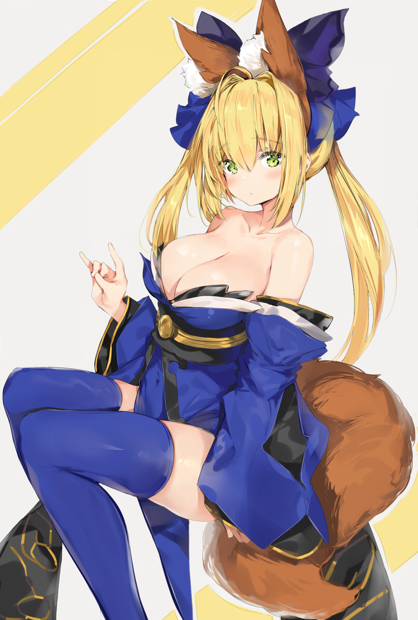 1girl ahoge animal_ear_fluff animal_ears bangs bare_shoulders blonde_hair blue_bow blue_kimono blue_legwear blue_sleeves blush bow breasts cleavage closed_mouth collarbone commentary_request cosplay detached_sleeves eyebrows_visible_through_hair fate/extra fate/grand_order fate_(series) fox_ears fox_girl fox_shadow_puppet fox_tail green_eyes grey_background hair_between_eyes hair_bow hair_intakes highres japanese_clothes kemonomimi_mode kimono large_breasts long_hair long_sleeves looking_at_viewer nero_claudius_(fate) nero_claudius_(fate)_(all) obi revision sash sidelocks silver_(chenwen) sitting sleeves_past_wrists solo strapless tail tamamo_(fate)_(all) tamamo_no_mae_(fate) tamamo_no_mae_(fate)_(cosplay) thigh-highs twintails two-tone_background wide_sleeves yellow_background