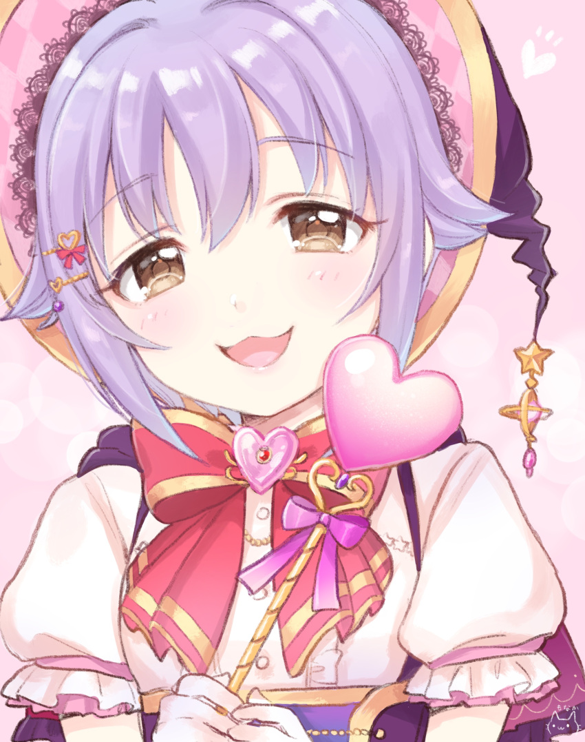 1girl :3 absurdres artist_name blush bow brown_eyes eyebrows_visible_through_hair hair_ornament hairclip heart heart_hair_ornament highres idolmaster idolmaster_cinderella_girls koshimizu_sachiko looking_at_viewer open_mouth puffy_short_sleeves puffy_sleeves purple_hair red_bow short_hair short_sleeves signature sketch smile solo yui_(spica)