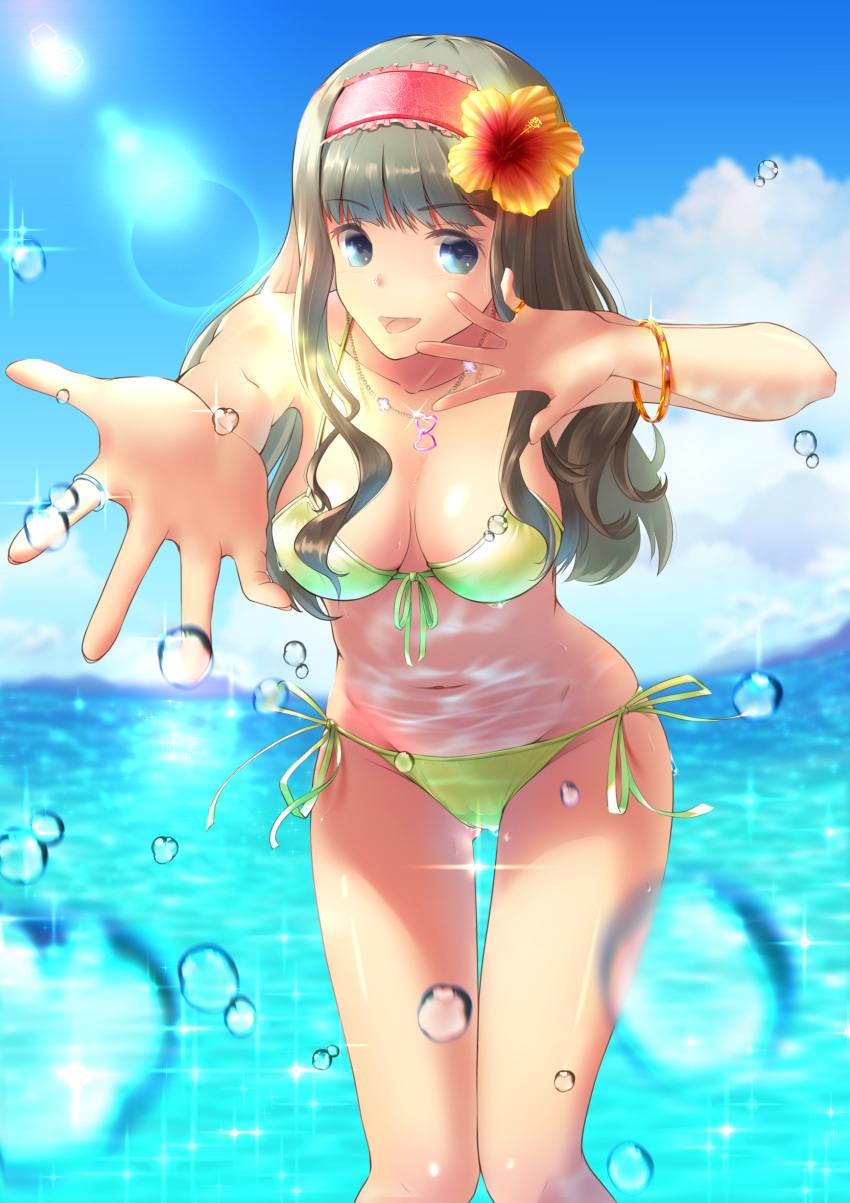 1girl absurdres bangs bikini blue_eyes bracelet breasts clouds day eyebrows_visible_through_hair flower frilled_hairband frills green_bikini grey_hair hair_flower hair_ornament hairband heart hibiscus highres jewelry leaning_forward lens_flare long_hair looking_at_viewer medium_breasts navel necklace ocean open_mouth original outdoors puriketsu_corgy red_hairband ring side-tie_bikini smile solo splashing swimsuit wading water water_drop wet