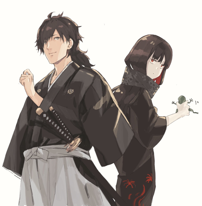 1boy 1girl ahoge animal bangs black_hair black_scarf closed_mouth commentary_request expressionless fate/grand_order fate_(series) frog grey_eyes hayami_ritsu highres holding holding_animal japanese_clothes katana kimono long_hair looking_back medium_hair multicolored multicolored_hair okada_izou_(fate) oryou_(fate) red_eyes redhead scabbard scarf sheath simple_background smile standing sword weapon white_background
