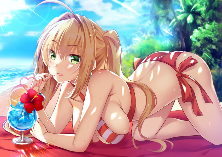 1girl ahoge all_fours bangs beach beach_mat bikini blonde_hair blue_hawaii blue_sky blush breasts commentary_request criss-cross_halter day earrings eyebrows_visible_through_hair fate/grand_order fate_(series) green_eyes hair_intakes halterneck izumi_akane jewelry large_breasts long_hair looking_at_viewer navel nero_claudius_(fate)_(all) nero_claudius_(swimsuit_caster)_(fate) ocean outdoors sand side-tie_bikini sidelocks sky smile solo striped striped_bikini sunlight swimsuit tropical_drink twintails twitter_username