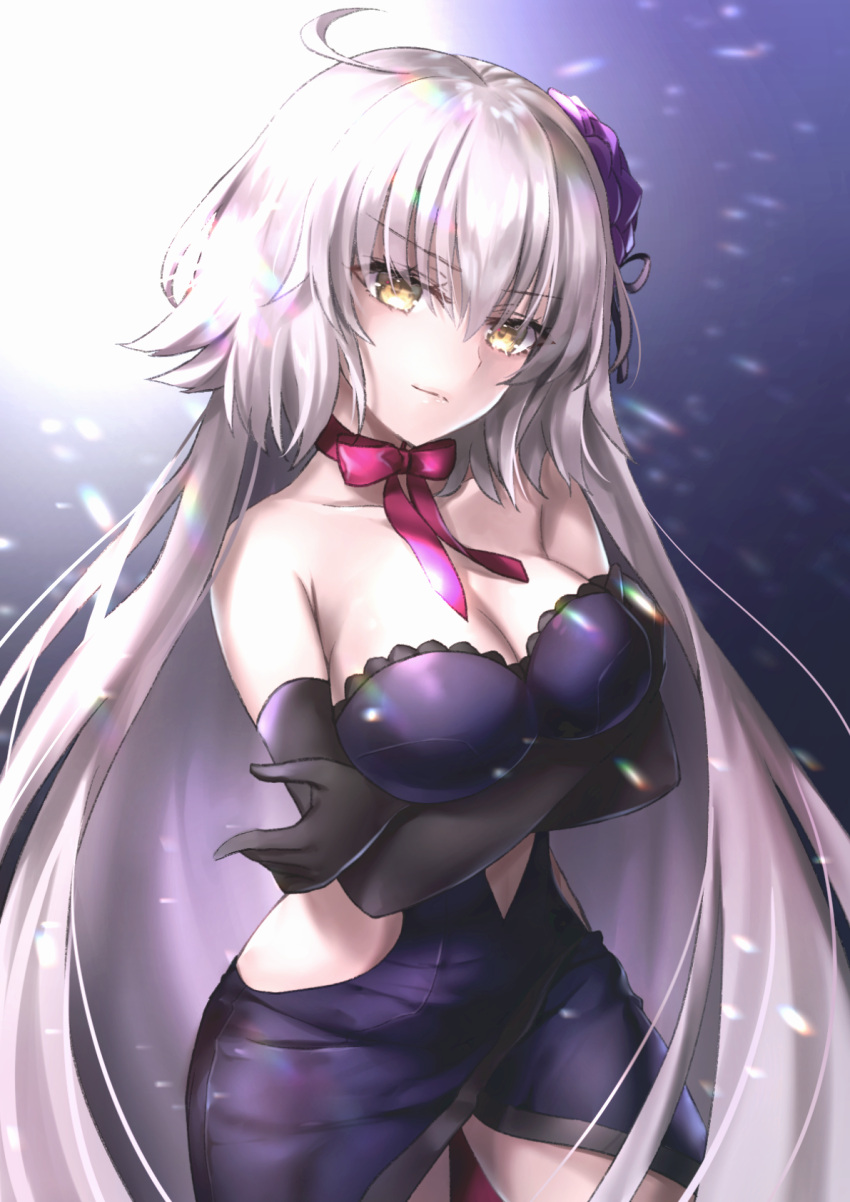 1girl backlighting bangs bare_shoulders black_dress black_gloves breasts closed_mouth collarbone commentary_request crossed_arms dress elbow_gloves fate/grand_order fate_(series) flower gloves hair_flower hair_ornament hane_yuki highres jeanne_d'arc_(alter)_(fate) jeanne_d'arc_(fate)_(all) large_breasts light_particles long_hair looking_at_viewer neck_ribbon ribbon silver_hair smile solo yellow_eyes