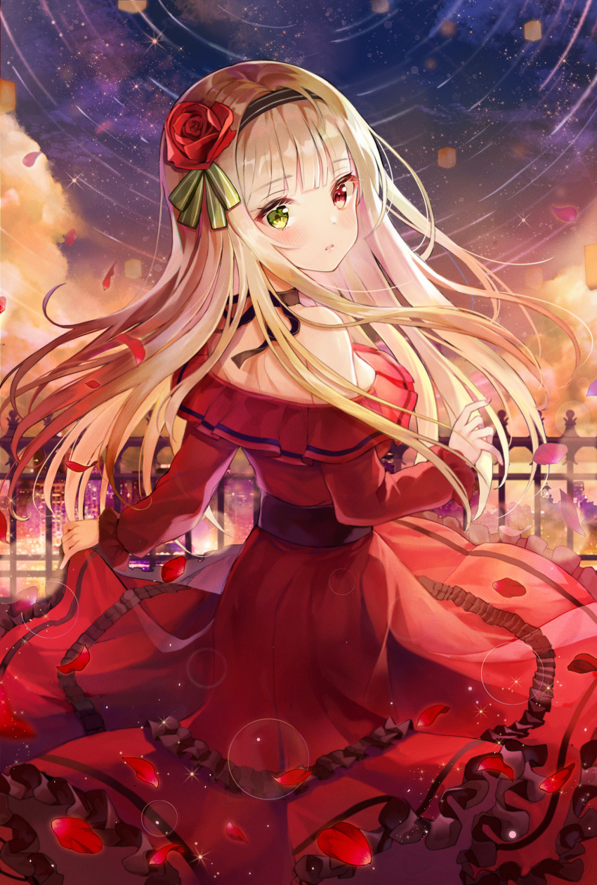 1girl blonde_hair blush breasts dress eyebrows_visible_through_hair flower from_behind green_eyes hair_flower hair_ornament hairband heterochromia highres large_breasts long_hair looking_at_viewer original parted_lips railing red_dress red_eyes red_flower red_rose rose sky solo star star_(sky) starry_sky yuna_(deadawon)