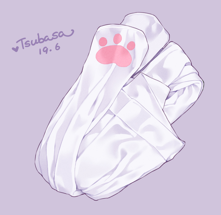 artist_name commentary_request dated heart no_humans original pantyhose paw_print purple_background signature simple_background still_life tsubasa_tsubasa white_legwear