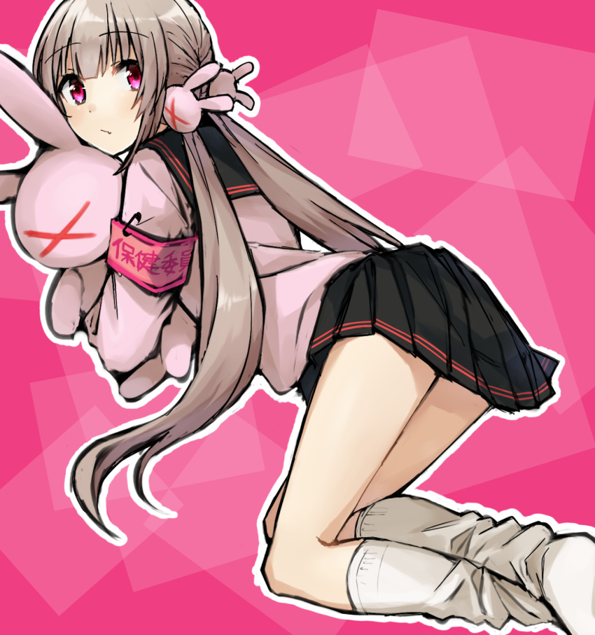&gt;_&lt; 1girl armband black_sailor_collar black_skirt brown_hair bunny_hair_ornament closed_mouth fang fang_out hair_ornament highres kneehighs kneeling long_hair looking_at_viewer looking_back loose_socks low_twintails natori_sana object_hug outline pink_background pink_sweater pleated_skirt safety_pin sailor_collar sana_channel school_uniform serafuku skirt solo somechime_(sometime1209) stuffed_animal stuffed_bunny stuffed_toy sweater translated twintails very_long_hair virtual_youtuber white_legwear white_outline