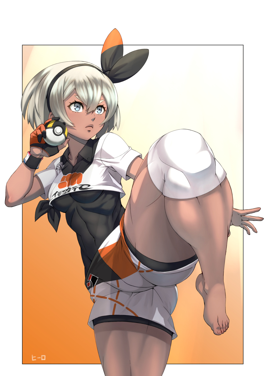 1girl absurdres barefoot blue_eyes bow breasts dark_skin feet gloves hair_bow hero_(do-belman) highres knee_pads leg_lift looking_up poke_ball pokemon pokemon_(game) pokemon_swsh saitou_(pokemon) short_hair short_shorts shorts single_glove solo thick_thighs thighs toes white_hair