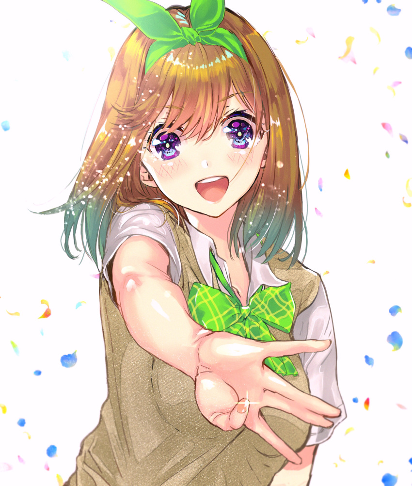 1girl :d absurdres aqua_hair blush bow brown_hair collared_shirt go-toubun_no_hanayome gradient_hair green_bow green_hairband green_neckwear grey_vest hair_between_eyes hair_bow hairband hatigatunoneko head_tilt highres looking_at_viewer medium_hair multicolored_hair nakano_yotsuba open_mouth plaid_neckwear school_uniform shiny shiny_hair shirt short_sleeves smile solo sparkle upper_body vest violet_eyes white_background white_shirt wing_collar