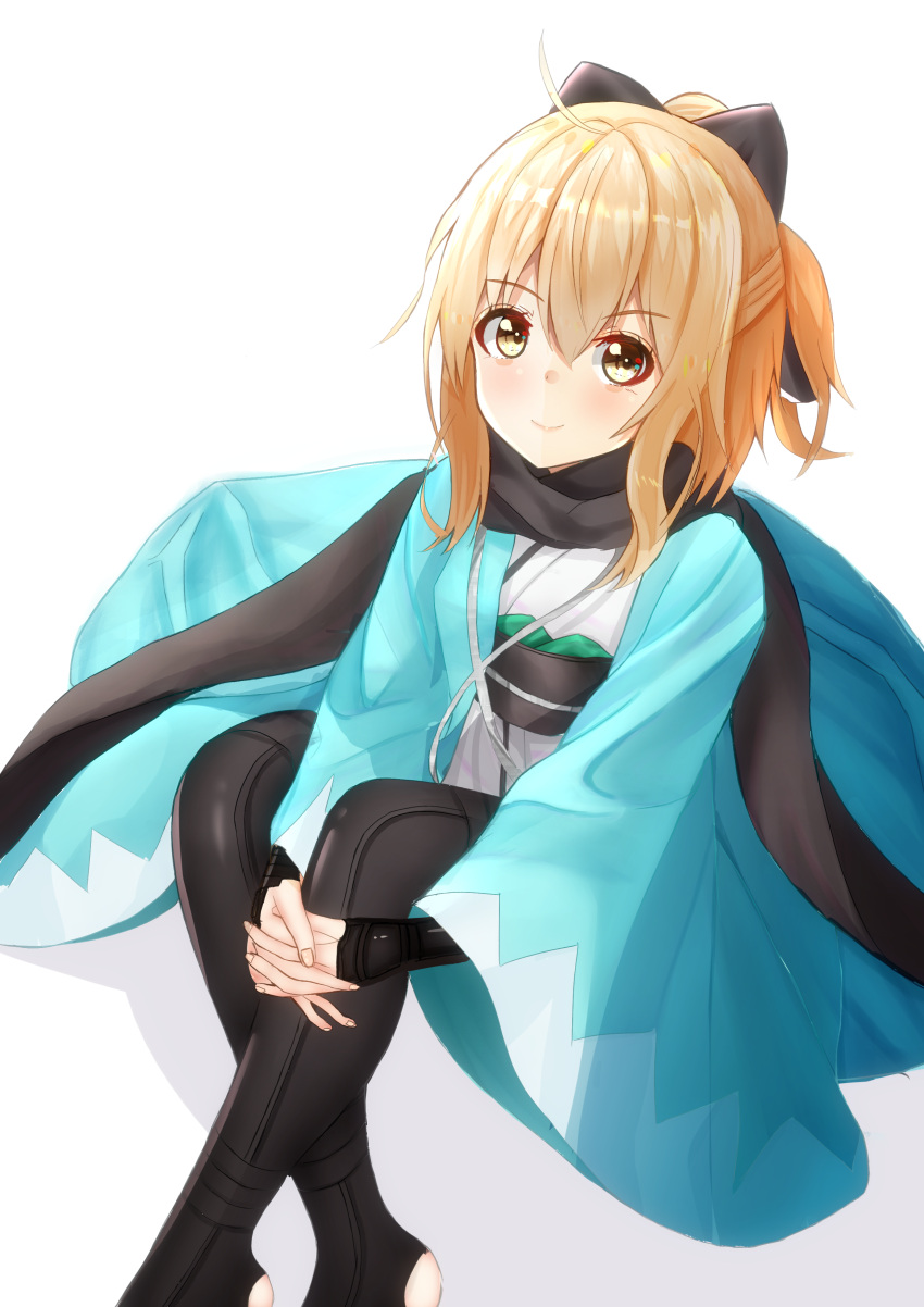 1girl absurdres ahoge black_bow black_legwear black_scarf blonde_hair blush bow closed_mouth eyebrows_visible_through_hair fate_(series) hair_between_eyes hair_bow hands_together haori highres interlocked_fingers japanese_clothes kimono koha-ace long_hair mitsu336 okita_souji_(fate) okita_souji_(fate)_(all) ponytail scarf shiny shiny_hair short_kimono sidelocks simple_background sitting smile solo white_background white_kimono yellow_eyes