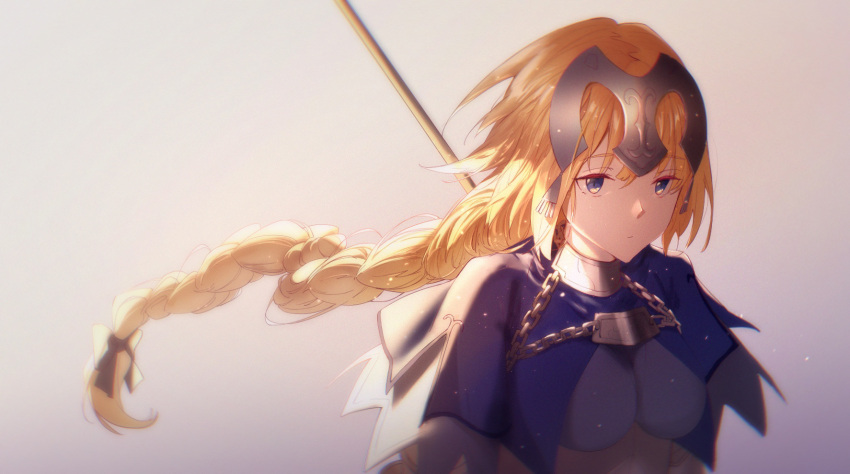 1girl black_bow blonde_hair blue_eyes bow braided_ponytail breasts breasts_apart chain closed_mouth eyebrows_visible_through_hair fate/apocrypha fate_(series) floating_hair grey_background hair_between_eyes hair_bow highres hua_ben_wuming jeanne_d'arc_(fate) jeanne_d'arc_(fate)_(all) long_hair medium_breasts ponytail solo upper_body very_long_hair