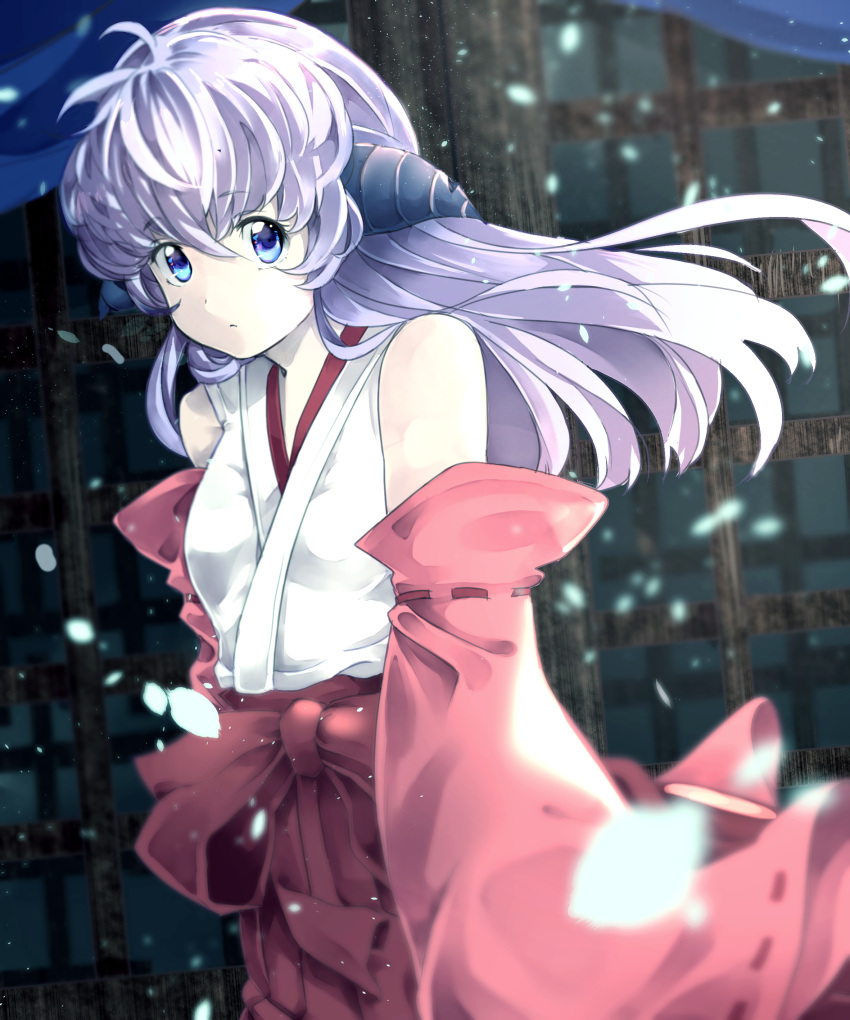 1girl absurdres bangs bare_shoulders blue_eyes breasts closed_mouth detached_sleeves eyebrows_visible_through_hair floating_hair frown hair_between_eyes hakama hanyuu highres higurashi_no_naku_koro_ni horns japanese_clothes kuroge_(kewagyuu) long_hair long_sleeves looking_at_viewer miko purple_hair red_hakama ribbon-trimmed_sleeves ribbon_trim small_breasts solo wide_sleeves