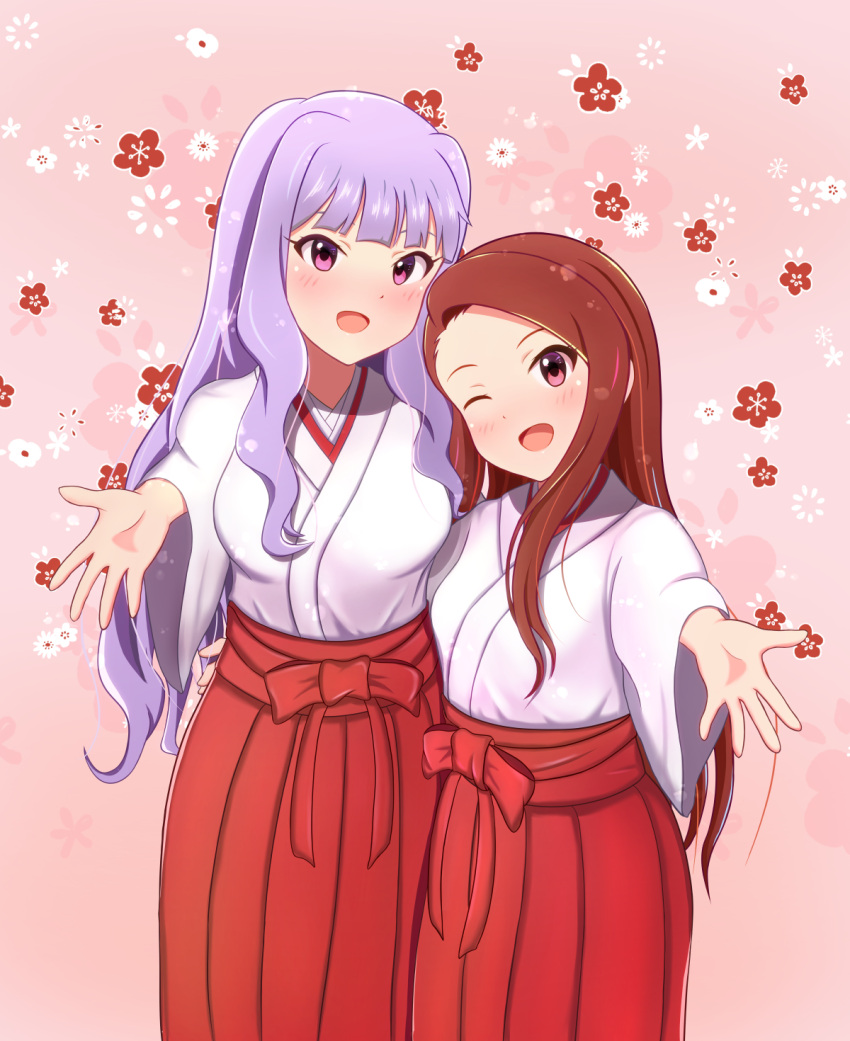 2girls :d ;d bangs brown_hair hakama highres idolmaster idolmaster_(classic) japanese_clothes kimono long_hair long_sleeves looking_at_viewer miko minase_iori multiple_girls one_eye_closed open_mouth outstretched_arm outstretched_hand pink_background purple_hair reaching_out red_eyes red_hakama runmo77 shijou_takane shiny shiny_hair smile standing straight_hair very_long_hair violet_eyes white_kimono