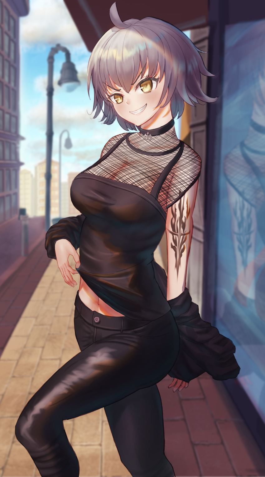 1girl absurdres ahoge black_pants black_shirt blurry blurry_background casual day fate/grand_order fate_(series) fishnets gi_gi_gi grin highres jeanne_d'arc_(alter)_(fate) jeanne_d'arc_(fate)_(all) lifted_by_self looking_at_viewer midriff navel outdoors pants shiny shiny_clothes shirt shirt_lift short_hair silver_hair sleeveless sleeveless_shirt smile solo standing stomach tattoo v-shaped_eyebrows yellow_eyes