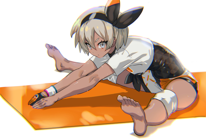 1girl barefoot blue_eyes bodysuit_under_clothes dark_skin flexible full_body gloves grey_hair hairband midriff pokemon pokemon_(game) pokemon_swsh ran'ou_(tamago_no_kimi) saitou_(pokemon) short_hair short_sleeves shorts simple_background single_glove soles solo split sportswear spread_legs stretch toes white_background wristband