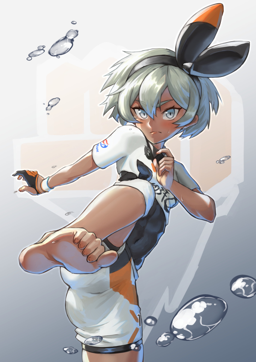 1girl abs barefoot black_gloves bodysuit_under_clothes breasts covered_navel cowboy_shot crop_top dark_skin droplet eyebrows_visible_through_hair fighting_stance gloves grey_background grey_eyes hair_between_eyes hairband highres kicking knee_pads looking_at_viewer orange_gloves pokemon pokemon_(game) pokemon_swsh saitou_(pokemon) shirt short_hair short_shorts short_sleeves shorts silver_hair simple_background single_glove small_breasts soles solo soratobu_mame. standing standing_on_one_leg sweat two-tone_gloves water wristband