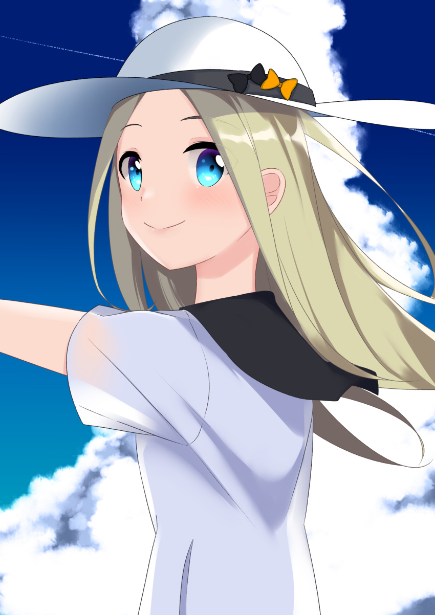 1girl abigail_williams_(fate/grand_order) bangs black_bow black_sailor_collar blue_eyes blue_sky blush bow closed_mouth clouds cloudy_sky commentary_request day eyebrows_visible_through_hair fate/grand_order fate_(series) forehead hat hat_bow highres kogyokuapple light_brown_hair long_hair looking_at_viewer looking_to_the_side orange_bow outdoors outstretched_arm parted_bangs sailor_collar shirt short_sleeves sky smile solo sun_hat upper_body white_headwear white_shirt