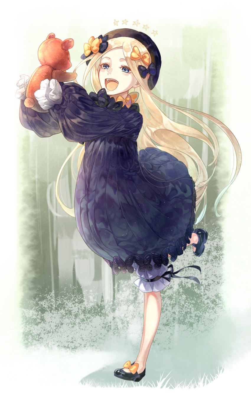 1girl :d abigail_williams_(fate/grand_order) bangs black_bow black_dress black_footwear blonde_hair blue_eyes bow dress fate/grand_order fate_(series) hair_bow highres holding holding_stuffed_animal leg_up long_hair mary_janes multiple_hair_bows open_mouth parted_bangs running shoe_bow shoes short_dress shorts shorts_under_dress sleeves_past_fingers sleeves_past_wrists smile solo stuffed_animal stuffed_toy sugurin teddy_bear very_long_hair white_background white_shorts yellow_bow
