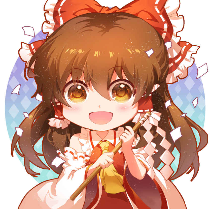 1girl ascot bangs blush bow brown_eyes brown_hair chibi detached_sleeves frilled_bow frilled_hair_tubes frilled_shirt_collar frills gohei hair_between_eyes hair_bow hair_tubes hakurei_reimu happy light_particles long_hair looking_at_viewer open_mouth outline patterned_background red_bow red_shirt red_skirt reflective_eyes ribbon-trimmed_sleeves ribbon_trim rope shangguan_feiying shimenawa shiny shiny_hair shirt skirt smile solo touhou upper_body white_background wide_sleeves yellow_neckwear