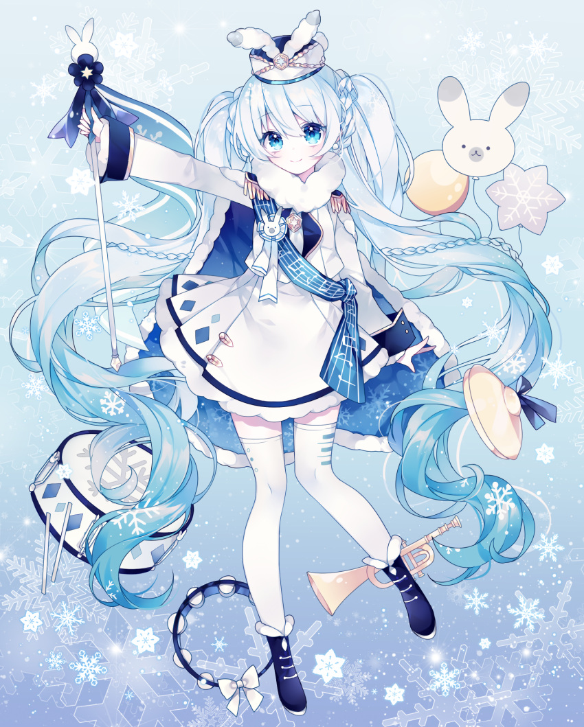 1girl balloon blue_background blue_eyes blue_flower blue_footwear blue_hair blush boots braid closed_mouth commentary_request cymbals drum drumsticks epaulettes flower full_body fur_collar g_ieep hat hatsune_miku highres holding instrument instrument_request jacket long_hair outstretched_arm skirt smile snowflakes solo star thigh-highs trumpet twintails very_long_hair vocaloid white_headwear white_jacket white_legwear white_skirt yuki_miku yuki_miku_(2020) yukine_(vocaloid)