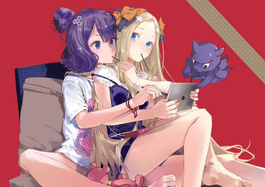 2girls abigail_williams_(fate/grand_order) bangs black_bow blonde_hair blue_camisole blue_eyes blush bow breasts closed_mouth fate/grand_order fate_(series) flower food forehead hair_bow hair_bun hair_flower hair_ornament highres katsushika_hokusai_(fate/grand_order) kiriyama legs long_hair multiple_girls octopus orange_bow parted_bangs pocky polka_dot polka_dot_bow purple_hair red_background shirt short_hair simple_background sitting small_breasts stuffed_animal stuffed_toy t-shirt tablet_pc teddy_bear thighs tokitarou_(fate/grand_order) white_shirt