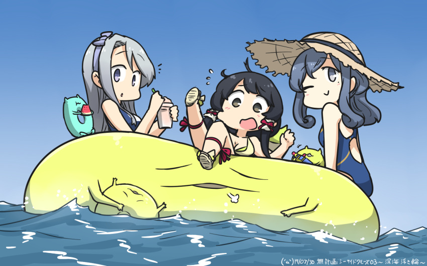 3girls 4others ahoge asymmetrical_bangs bangs beige_bikini black_hair blue_bow blue_eyes blue_hair blue_hairband blue_sky blue_swimsuit bow commentary_request competition_swimsuit dated drink enemy_lifebuoy_(kantai_collection) food fruit gotland_(kantai_collection) gradient_sky green_eyes hair_bun hairband hamu_koutarou hat highres inflatable_raft kantai_collection long_hair low-tied_long_hair mizuho_(kantai_collection) mole mole_under_eye multiple_girls multiple_others one-piece_swimsuit one_eye_closed sagiri_(kantai_collection) school_swimsuit sidelocks silver_hair sky straw_hat sun_hat swept_bangs swimsuit very_long_hair violet_eyes watermelon