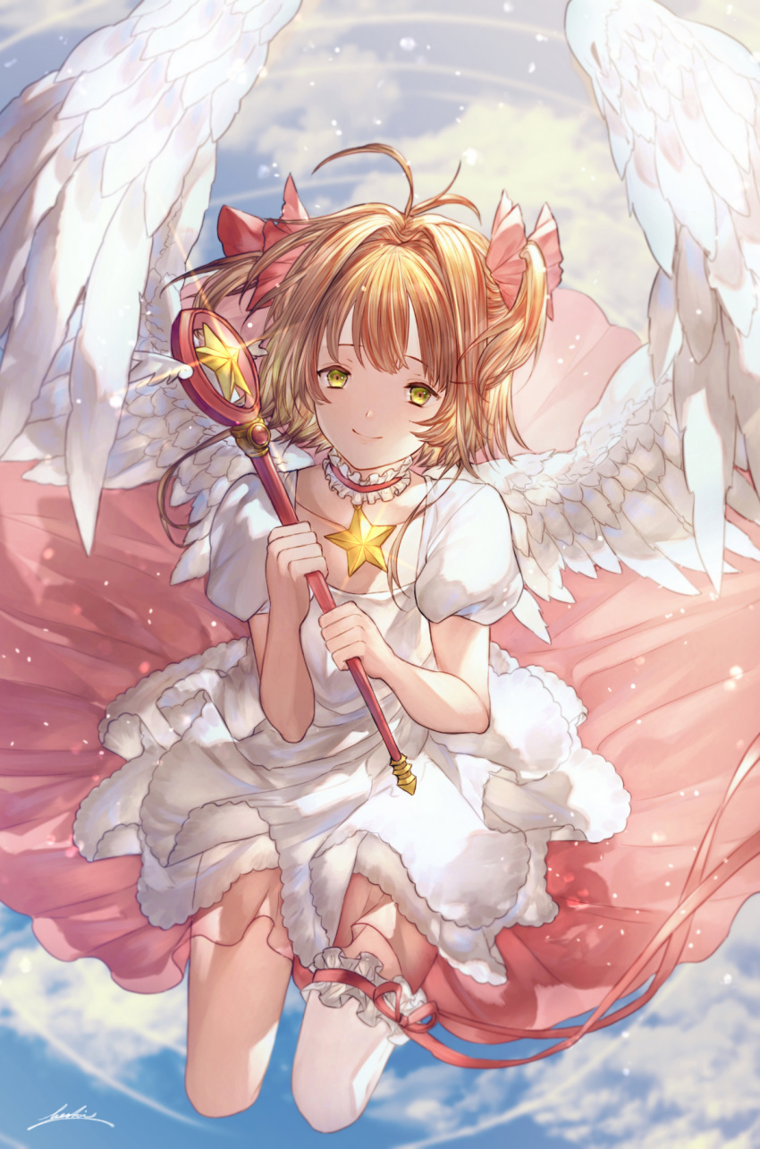 1girl angel_wings antenna_hair bangs blonde_hair bow cardcaptor_sakura closed_mouth collarbone dress feathered_wings full_body green_eyes hair_bow highres holding holding_staff kinomoto_sakura kubinobiruyo layered_dress looking_at_viewer pink_bow pink_ribbon ribbon short_dress short_hair short_sleeves signature smile solo staff thigh_strap two_side_up white_dress white_wings wings