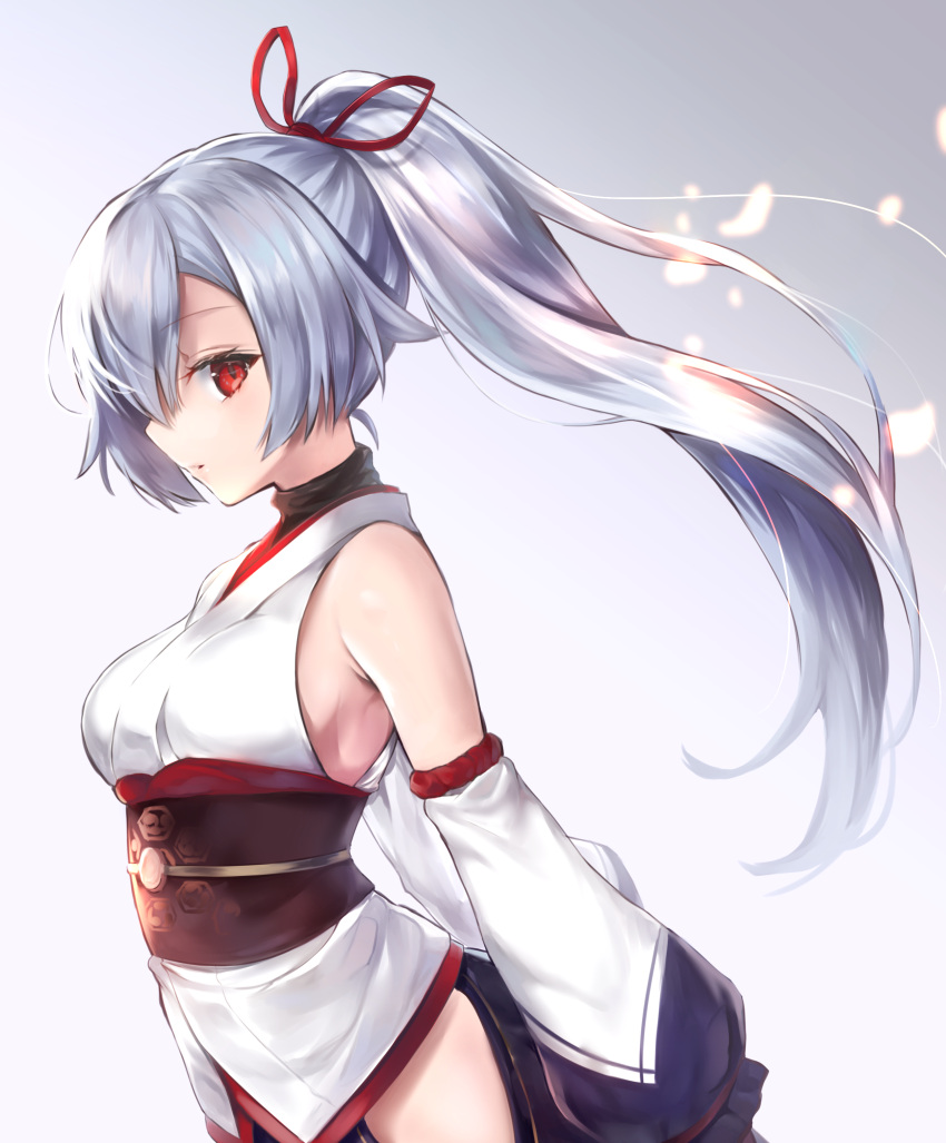 1girl absurdres bangs blush breasts detached_sleeves fate/grand_order fate_(series) hair_between_eyes hane_yuki highres hip_vent japanese_clothes kimono large_breasts long_hair looking_at_viewer obi parted_lips ponytail profile red_eyes red_ribbon ribbon sash short_kimono silver_hair solo tomoe_gozen_(fate/grand_order) white_kimono