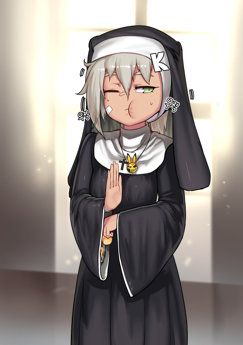 1girl :t absurdres bangs black_dress blurry blurry_background breasts chips closed_mouth commentary_request cross dark_skin depth_of_field dress eating eyebrows_behind_hair food food_on_face girls_frontline green_eyes grey_hair habit hair_between_eyes highres holding holding_food korean_commentary korean_text leonat long_sleeves nun p7_(girls_frontline) potato_chips small_breasts solo sweat thick_eyebrows wide_sleeves