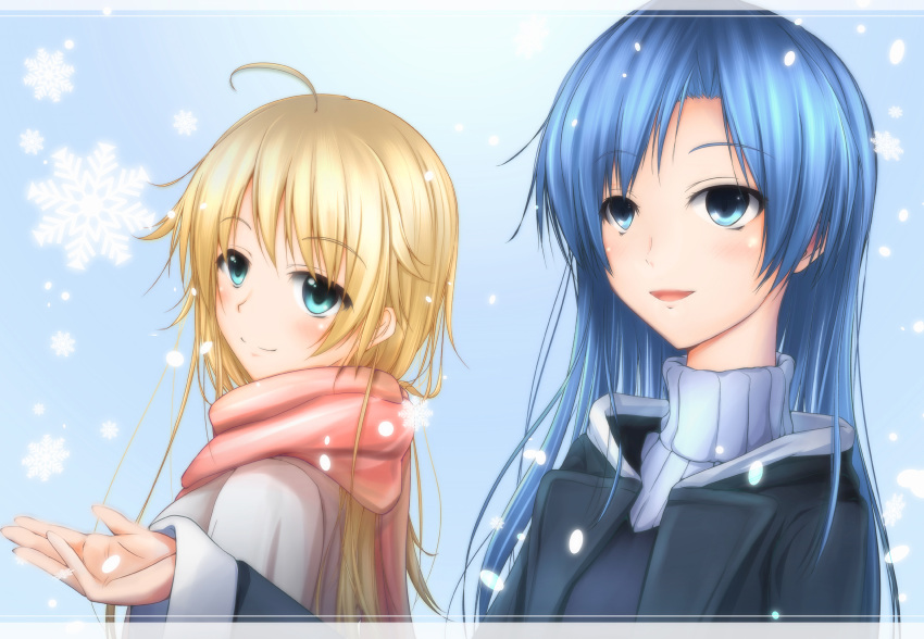 2girls blonde_hair blue_eyes blue_hair blush highres hoshii_miki idolmaster jacket jennifer_yamada kisaragi_chihaya multiple_girls scarf smile snow the_idolm@ster turtleneck