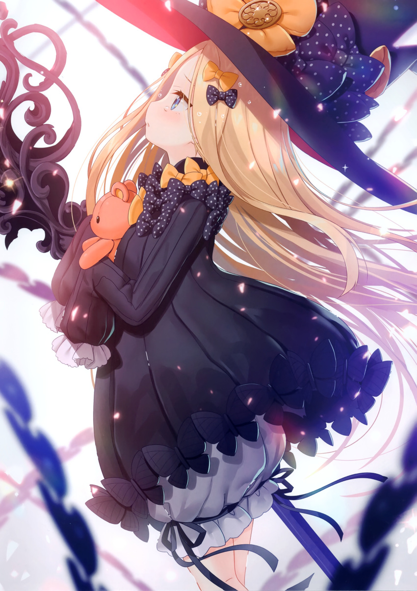 1girl abigail_williams_(fate/grand_order) absurdres bangs black_bow black_dress black_headwear blonde_hair bloomers blue_eyes blurry blurry_background blurry_foreground blush bow bug butterfly depth_of_field dress fate/grand_order fate_(series) hair_bow hat highres insect long_hair long_sleeves looking_away multiple_bows multiple_hair_bows non-web_source object_hug orange_bow parted_bangs parted_lips polka_dot polka_dot_bow profile scan sleeves_past_fingers sleeves_past_wrists solo stuffed_animal stuffed_toy tears teddy_bear underwear very_long_hair white_background white_bloomers witch_hat yano_mitsuki