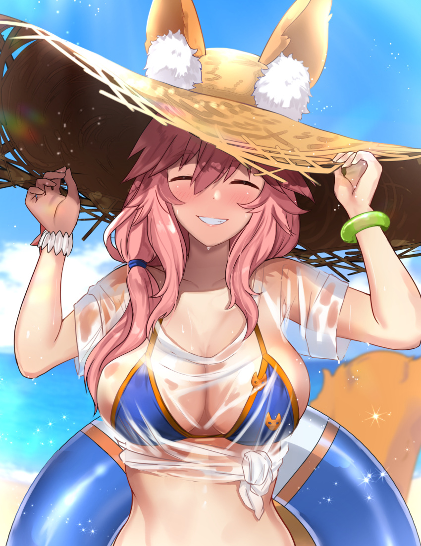 animal_ear_fluff animal_ears bikini blue_bikini ears_through_headwear fate/grand_order fate_(series) fox_ears fox_girl fox_tail hat highres ocean pink_hair straw_hat sun_hat swimsuit tail tamamo_(fate)_(all) tamamo_no_mae_(swimsuit_lancer)_(fate) untsue