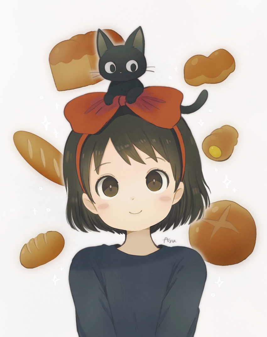 1girl animal animal_on_head ayu_(mog) bangs black_cat black_dress black_hair blush_stickers bow bread brown_eyes cat cat_on_head closed_mouth commentary dress eyebrows_visible_through_hair food grey_background hair_bow hairband head_tilt highres jiji_(majo_no_takkyuubin) kiki long_sleeves looking_at_viewer majo_no_takkyuubin on_head red_bow red_hairband revision short_hair signature smile sparkle studio_ghibli upper_body