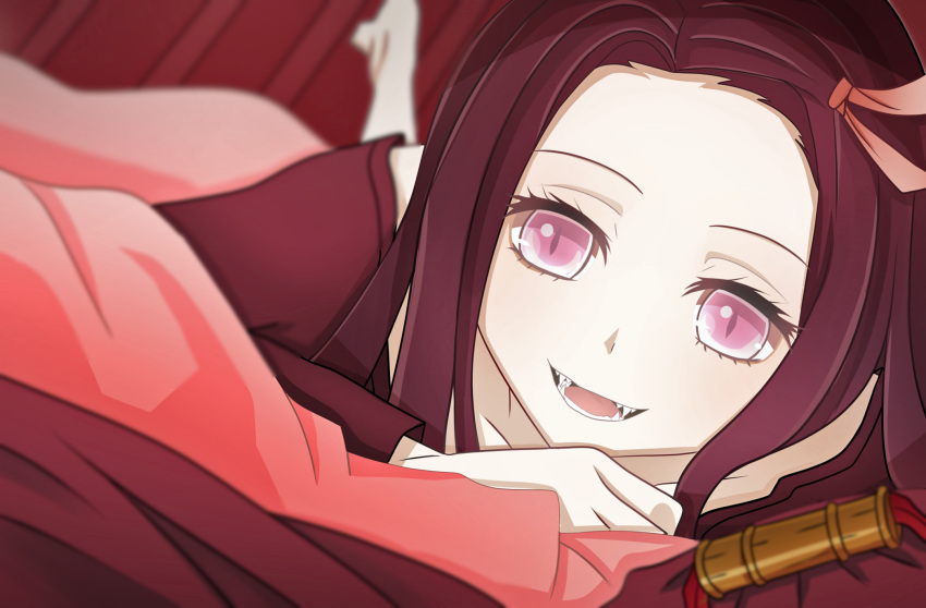 1girl brown_hair fangs forehead hair_ribbon highres kamado_nezuko kimetsu_no_yaiba looking_at_viewer mahdi open_mouth pink_eyes ribbon slit_pupils smile solo upper_body