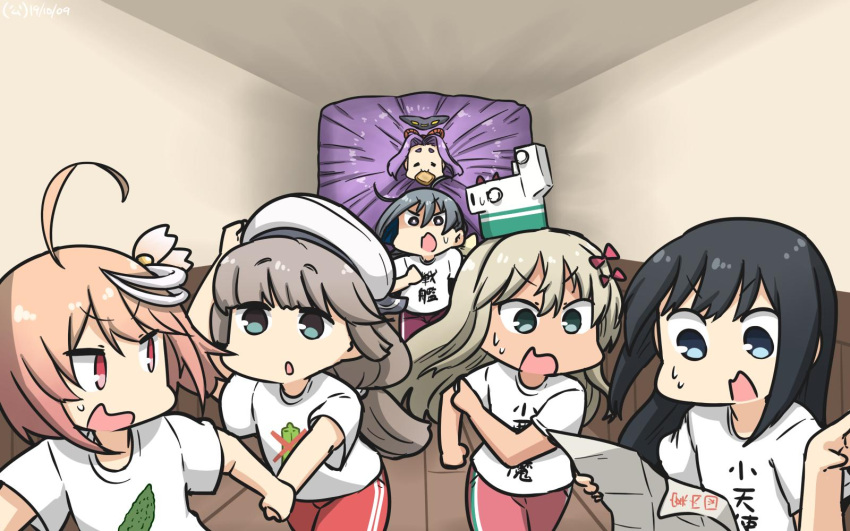 6+girls ahoge alternate_costume asashio_(kantai_collection) black_hair blonde_hair blue_eyes bow brown_pants closed_eyes clothes_writing commentary_request dated grecale_(kantai_collection) green_eyes grey_hair hair_ornament hairclip hallway hamu_koutarou hat hatsuharu_(kantai_collection) highres i-58_(kantai_collection) kantai_collection kiyoshimo_(kantai_collection) living_hair long_hair low_twintails map_(object) mikura_(kantai_collection) multiple_girls o_o open_mouth pants pink_bow pink_hair purple_hair red_eyes red_pants running sailor_hat shirt short_hair t-shirt tan track_pants twintails wavy_mouth white_headwear white_shirt
