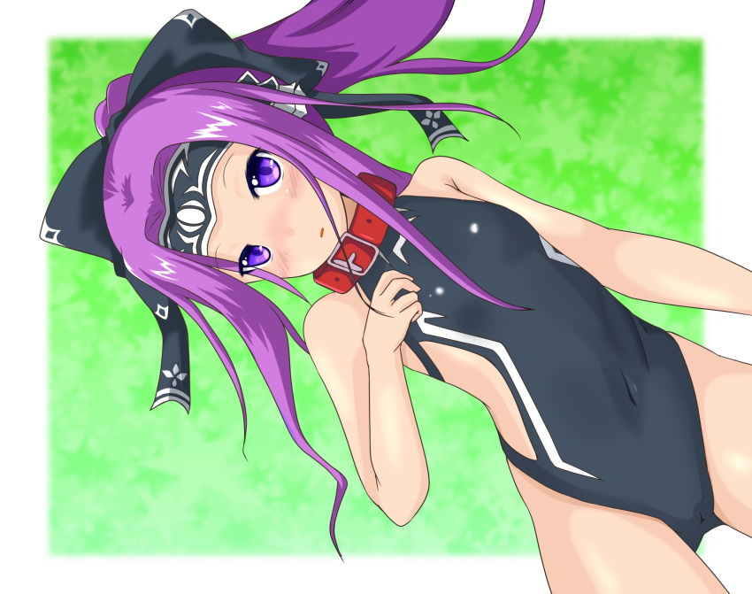 1girl ass_visible_through_thighs black_leotard blush bow collar commentary_request covered_navel fate/grand_order fate_(series) green_background hair_bow hand_on_own_chest headband highres ichi-san_(ichigo1505) leotard long_hair medusa_(lancer)_(fate) ponytail purple_hair ribbon simple_background solo very_long_hair violet_eyes