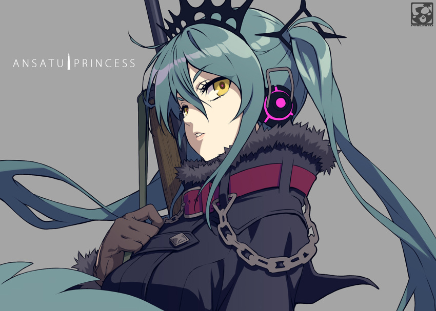 1girl ansatu_princess_(vocaloid) aqua_hair artist_logo artist_name black_coat brown_gloves buckle chain coat commentary_request eyebrows_visible_through_hair fur-trimmed_coat fur_trim gloves grey_background gun hair_between_eyes hands hatsune_miku long_hair looking_at_viewer pairan parted_lips simple_background solo song_name tiara twintails upper_body vocaloid weapon weapon_on_back yellow_eyes