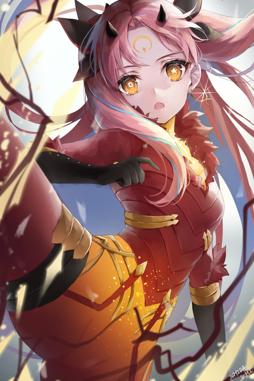 1girl absurdres black_gloves breasts commentary_request fang fate/grand_order fate_(series) gloves highres horns ishita_umi long_hair looking_at_viewer medium_breasts navel open_mouth orange_eyes pink_hair shorts space_ishtar_(fate) star star_in_eye symbol_in_eye two_side_up yellow_eyes