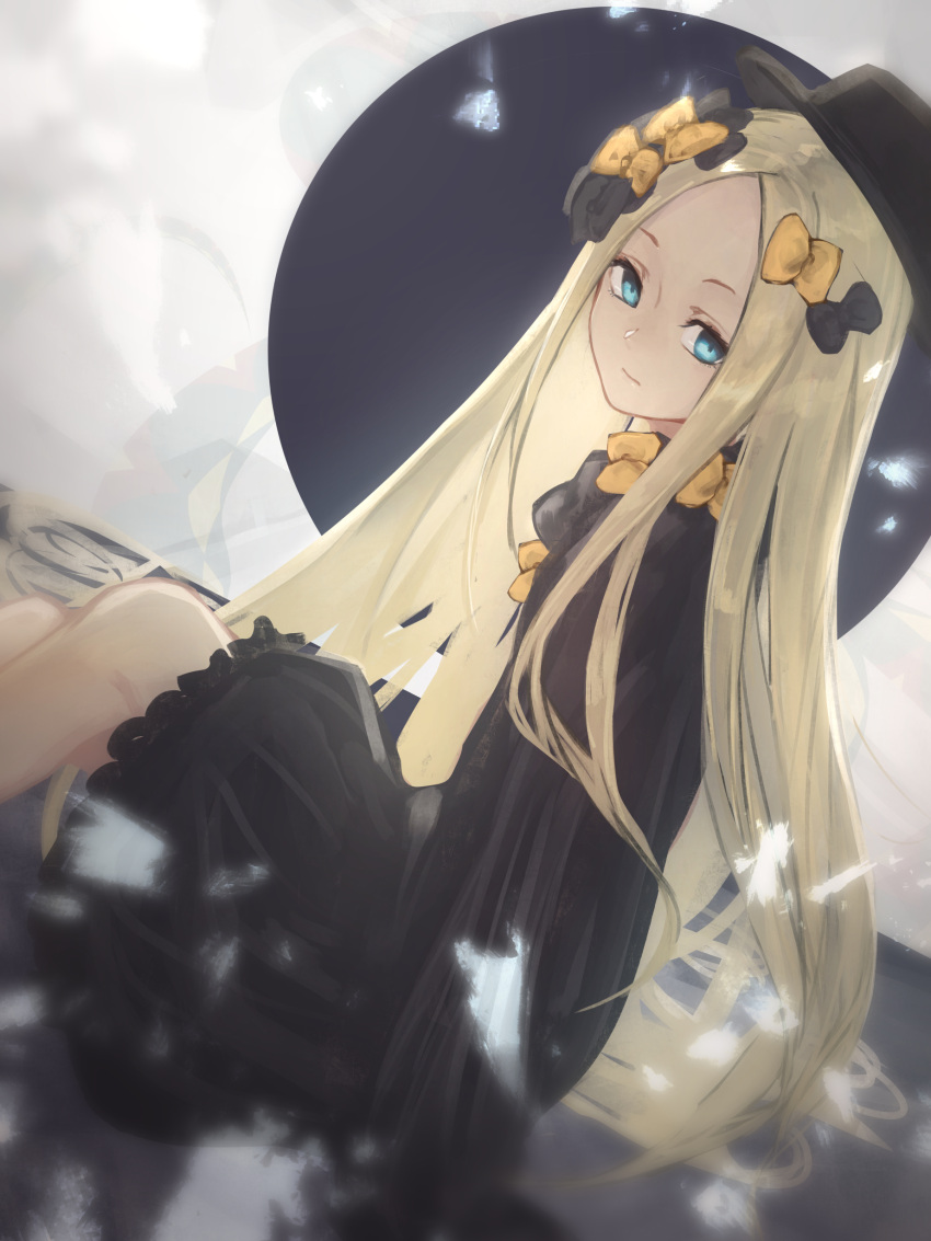 1girl abigail_williams_(fate/grand_order) absurdres aito bangs black_bow black_dress black_headwear blonde_hair blue_eyes bow closed_mouth dress fate/grand_order fate_(series) forehead hair_bow hat highres knees_up long_hair long_sleeves looking_at_viewer multiple_bows orange_bow parted_bangs ribbed_dress sitting solo