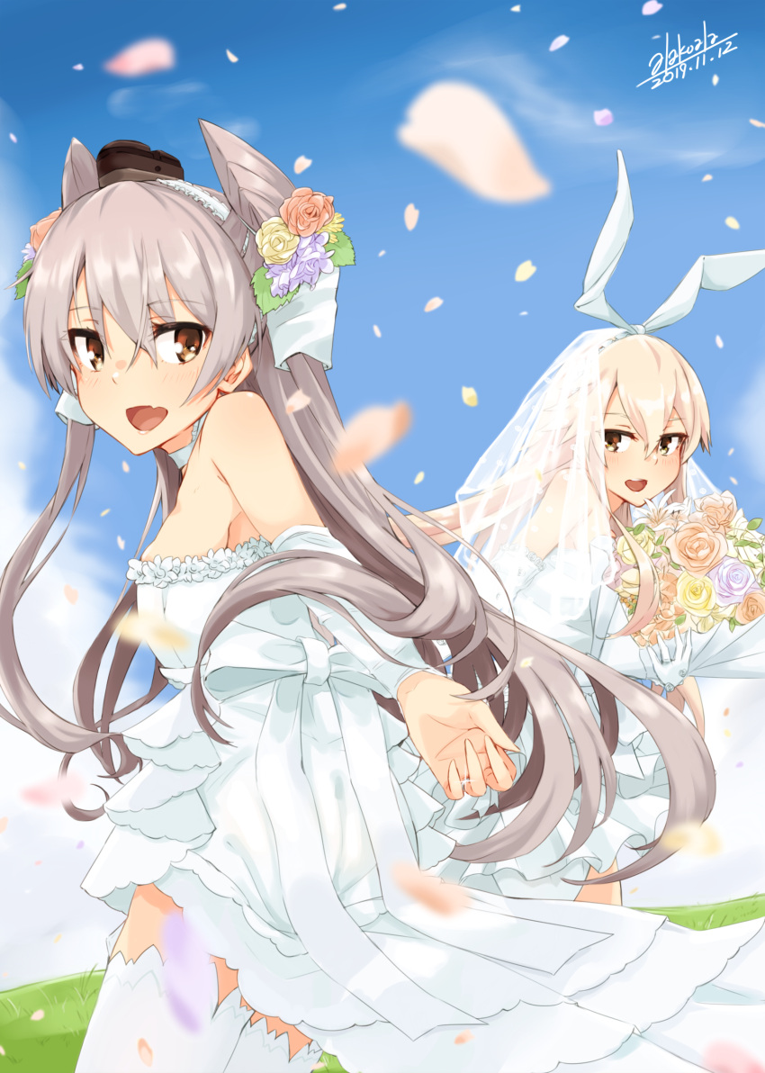 2girls absurdres alakoala alternate_costume amatsukaze_(kantai_collection) blonde_hair blue_sky bouquet bridal_veil bride brown_eyes day dress elbow_gloves flower gloves grey_eyes grey_hair hair_tubes hat highres holding holding_bouquet jewelry kantai_collection long_hair mini_hat multiple_girls outdoors ring shimakaze_(kantai_collection) short_dress sky strapless strapless_dress thigh-highs two_side_up veil wedding_band wedding_dress white_dress white_gloves white_legwear