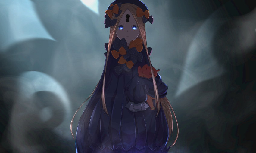 1girl abigail_williams_(fate/grand_order) absurdres bangs black_bow black_dress black_headwear blonde_hair blue_eyes blurry blurry_background bow closed_mouth commentary_request depth_of_field dress fate/grand_order fate_(series) glowing hair_bow hat highres keyhole long_hair long_sleeves looking_at_viewer object_hug orange_bow parted_bangs polka_dot polka_dot_bow sleeves_past_fingers sleeves_past_wrists solo stuffed_animal stuffed_toy teddy_bear tentacles tnr_(horiko1525) very_long_hair