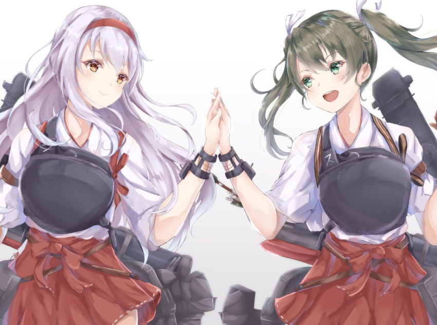 :d arrow brown_eyes flight_deck green_eyes hair_ribbon hairband hakama hakama_skirt highres holding_hands japanese_clothes kantai_collection long_hair looking_at_another muneate open_mouth pleated_skirt quiver red_hairband red_hakama ribbon sa-ya2 shoukaku_(kantai_collection) silver_hair simple_background skirt smile twintails upper_body white_background white_ribbon zuikaku_(kantai_collection)